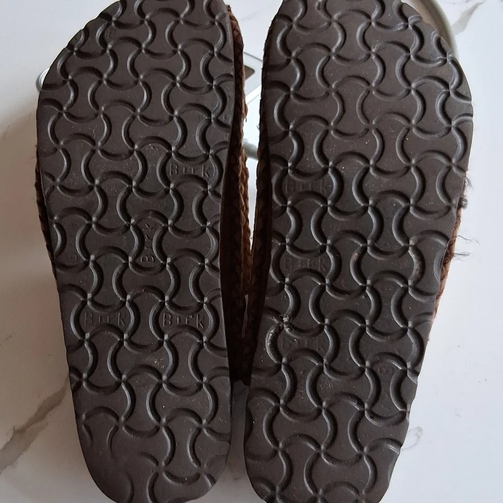 Betula By Birkenstock Straw Sandals Size 8 - Picture 5 of 5